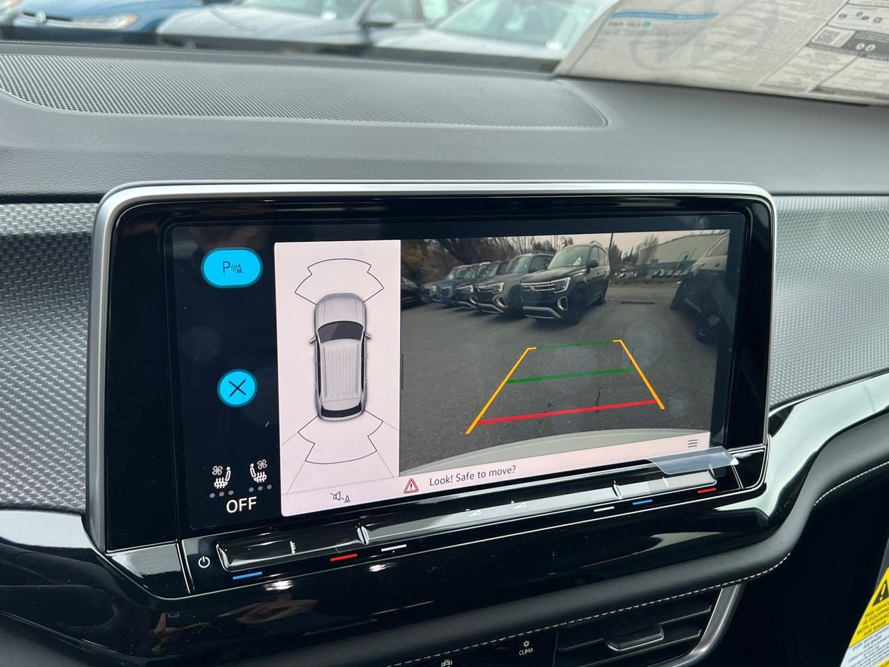 2025 Volkswagen Atlas Cross Sport 2.0T SEL R-Line Hagerstown MD