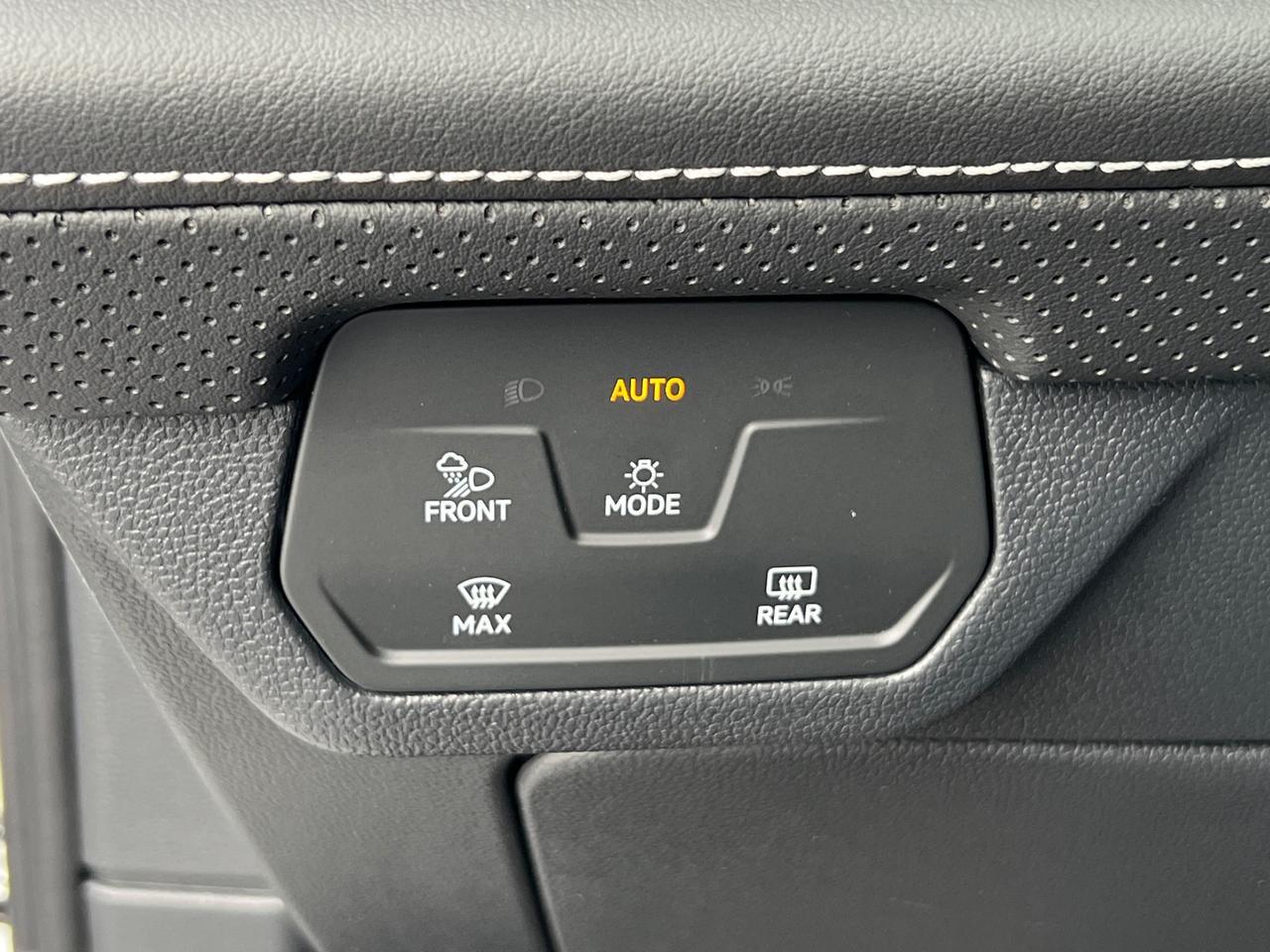 2025 Volkswagen Atlas Cross Sport 2.0T SEL R-Line Hagerstown MD