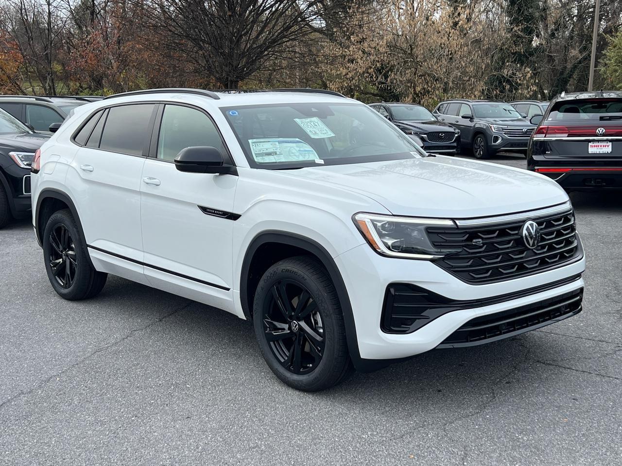 2025 Volkswagen Atlas Cross Sport 2.0T SEL R-Line