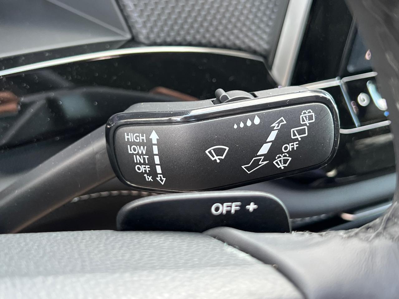 2025 Volkswagen Atlas Cross Sport 2.0T SEL R-Line Hagerstown MD