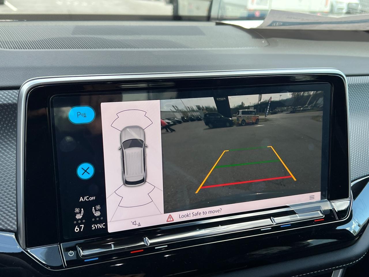 2025 Volkswagen Atlas Cross Sport 2.0T SEL R-Line Hagerstown MD