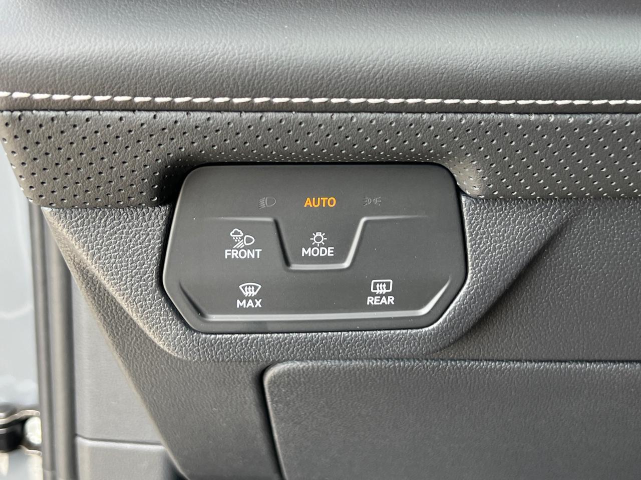 2025 Volkswagen Atlas Cross Sport 2.0T SEL R-Line Hagerstown MD