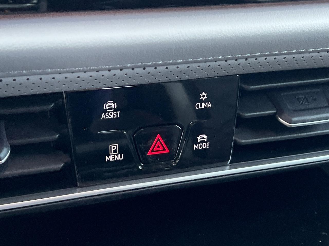 2025 Volkswagen Atlas PEAK EDITION SE W/TECH AWD Hagerstown MD