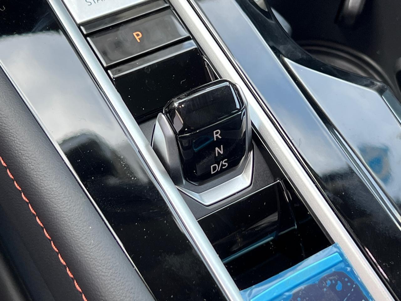 2025 Volkswagen Atlas PEAK EDITION SE W/TECH AWD Hagerstown MD