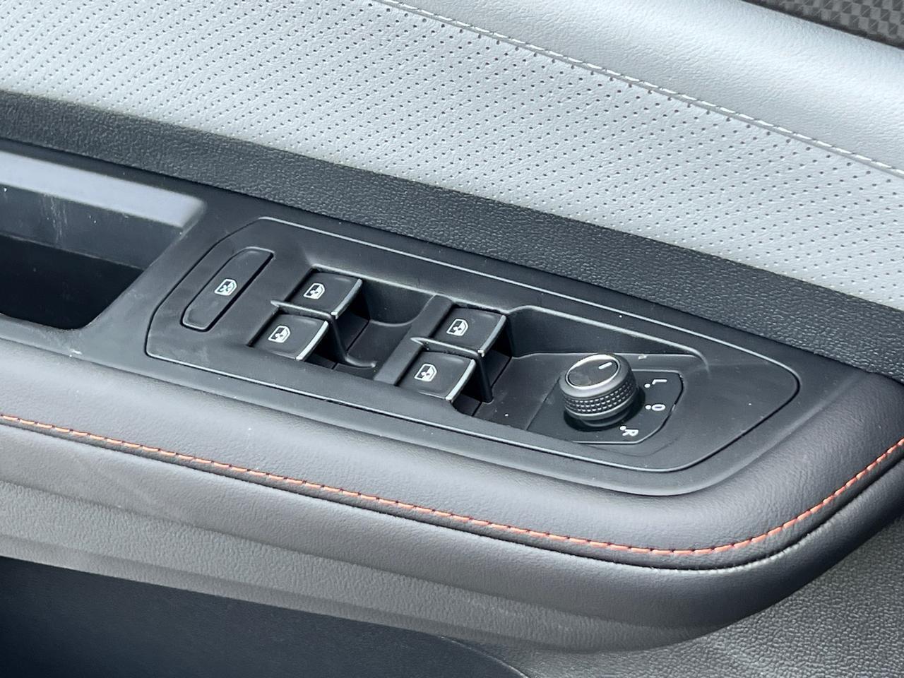 2025 Volkswagen Atlas PEAK EDITION SE W/TECH AWD Hagerstown MD