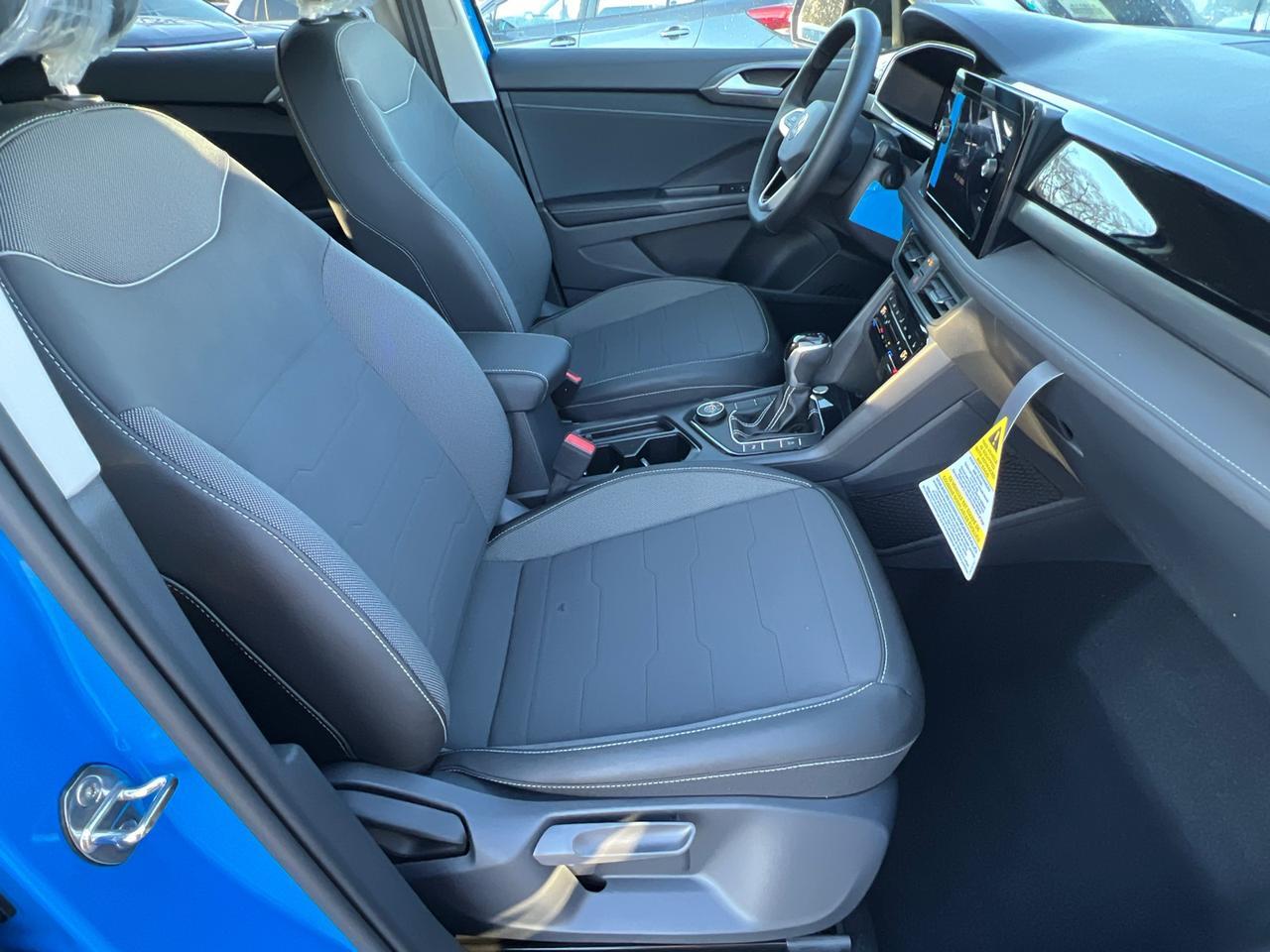 2025 Volkswagen Taos 1.5T SE Hagerstown MD