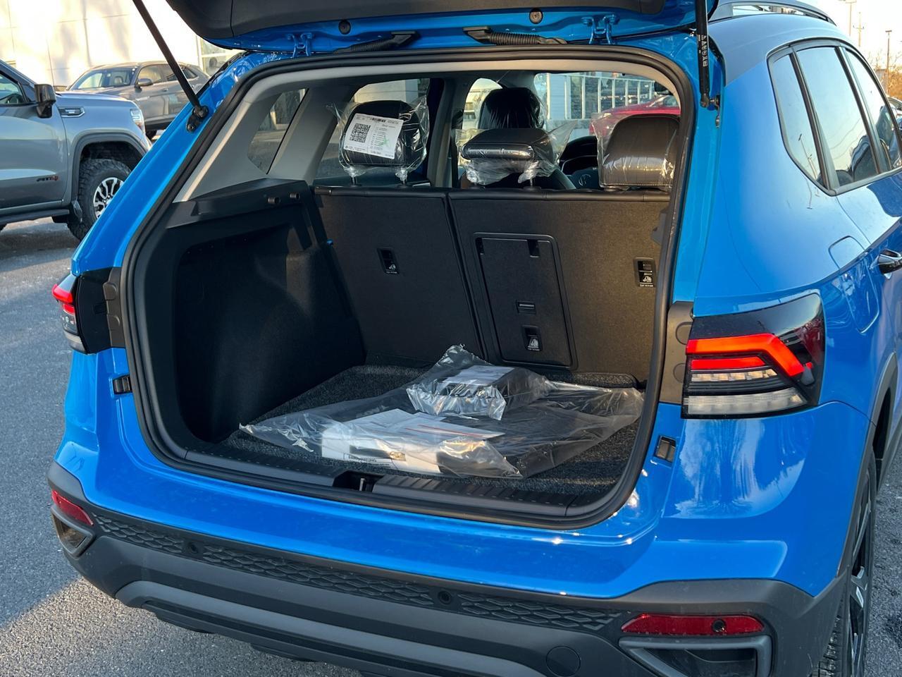 2025 Volkswagen Taos 1.5T SE Hagerstown MD