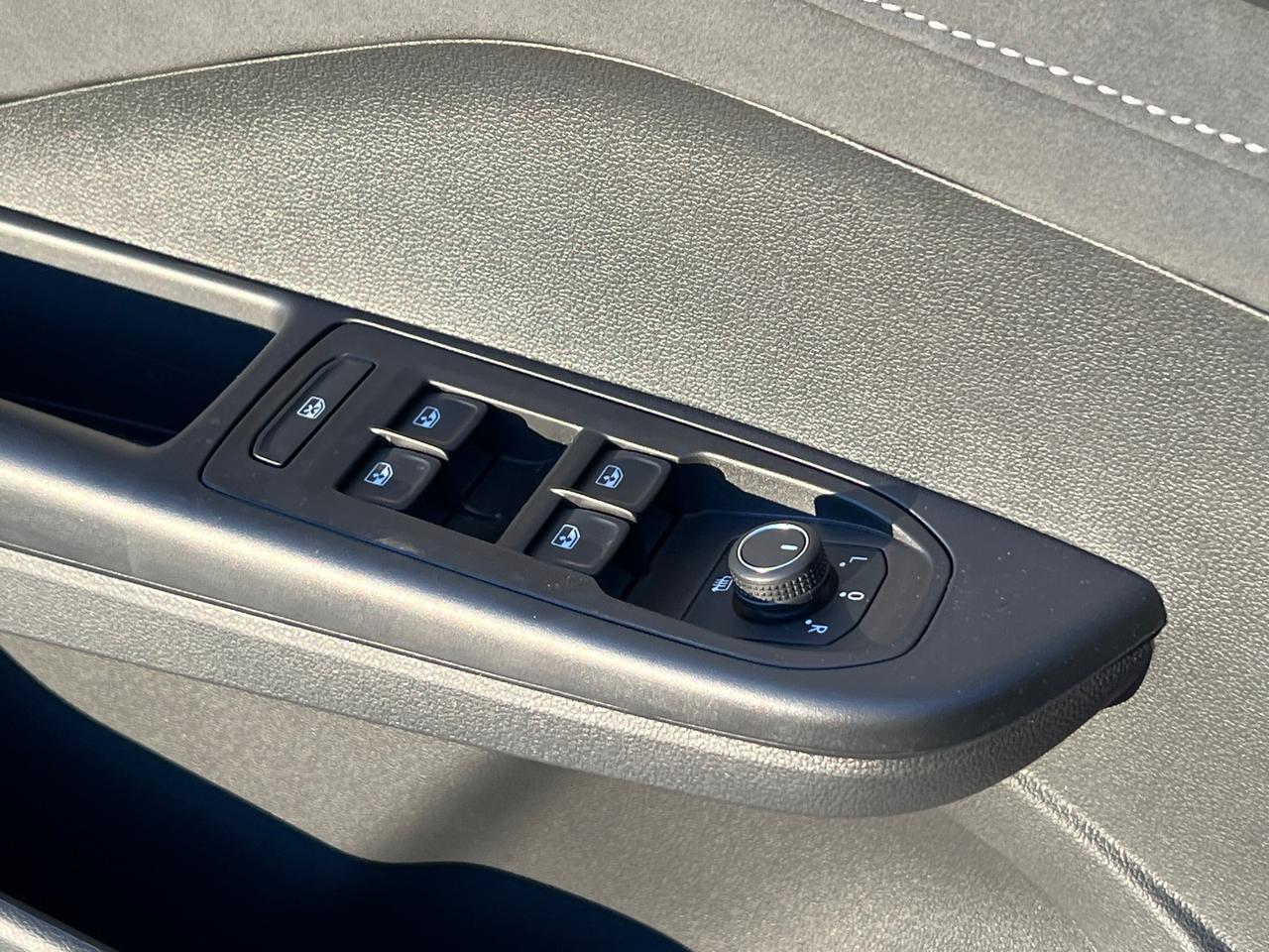 2025 Volkswagen Taos 1.5T SE Hagerstown MD