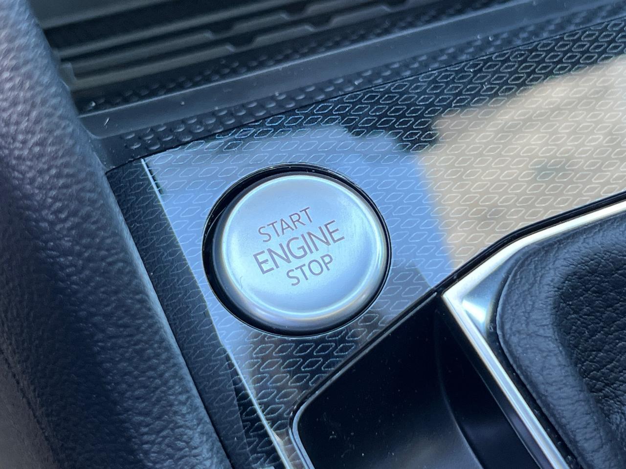 2025 Volkswagen Taos 1.5T SE Hagerstown MD