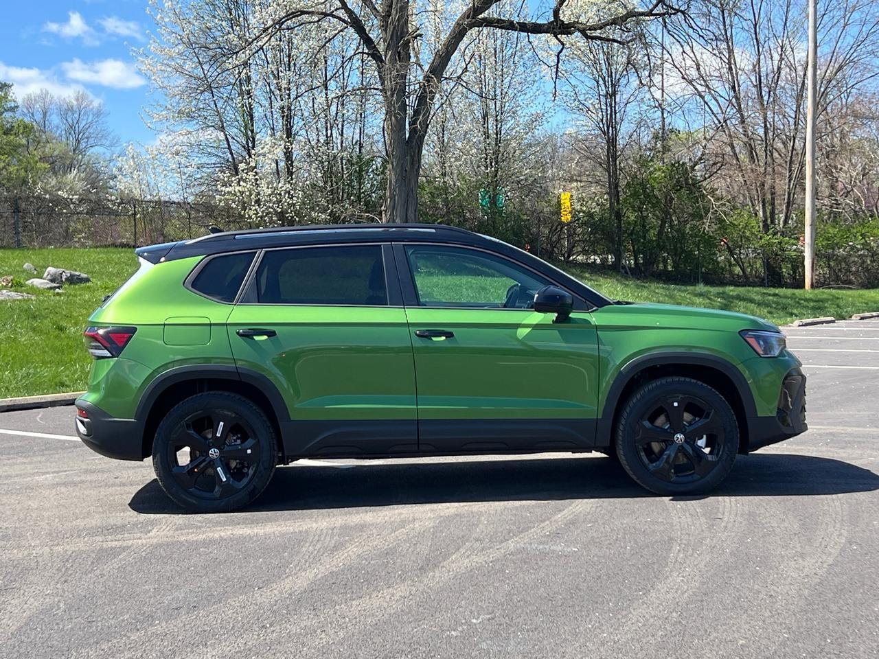 2025 Volkswagen Taos 1.5T SE Hagerstown MD