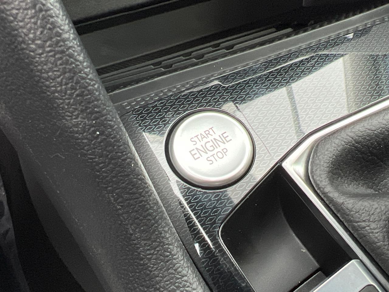 2025 Volkswagen Taos 1.5T SE Hagerstown MD