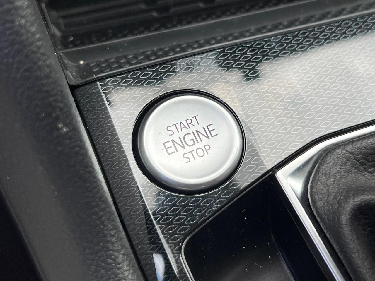 2025 Volkswagen Taos 1.5T SE Hagerstown MD