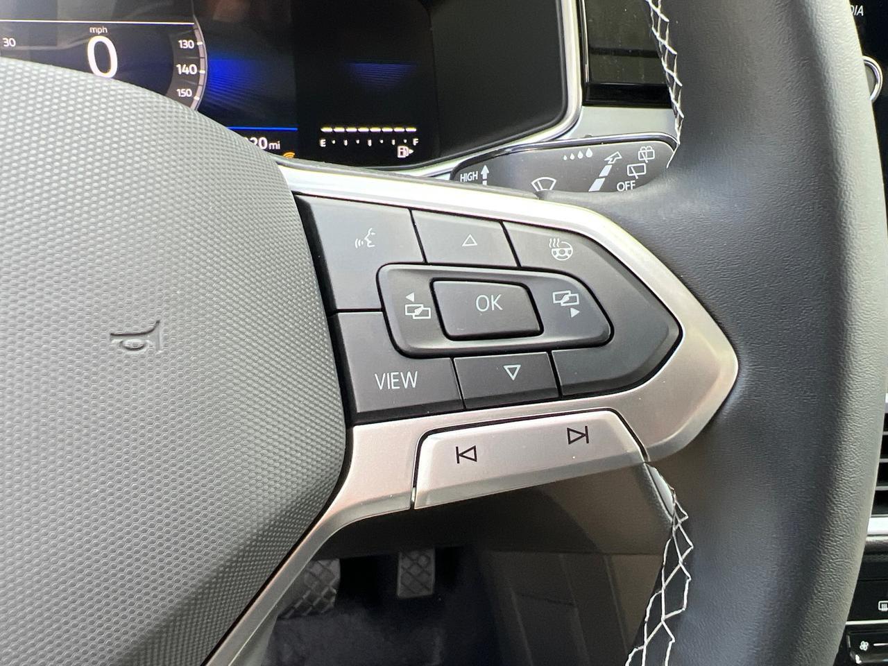 2025 Volkswagen Taos 1.5T SE Hagerstown MD