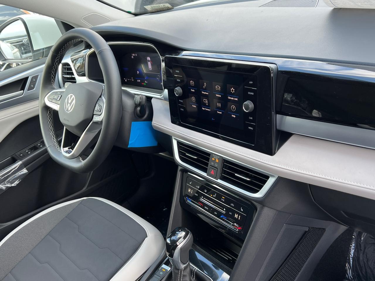 2025 Volkswagen Taos 1.5T SE Hagerstown MD