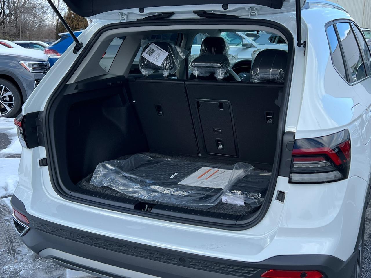 2025 Volkswagen Taos 1.5T SE Hagerstown MD