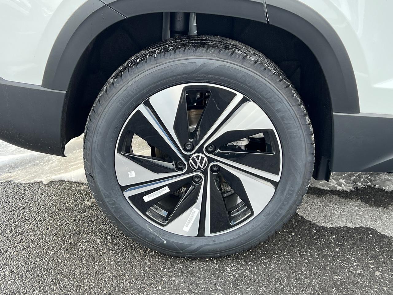 2025 Volkswagen Taos 1.5T SE Hagerstown MD