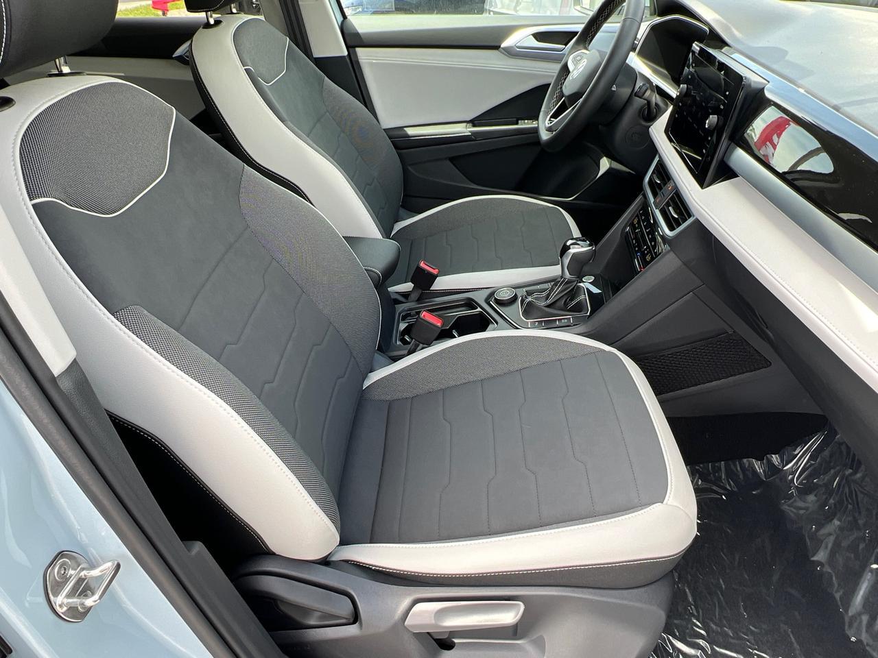 2025 Volkswagen Taos 1.5T SE Hagerstown MD