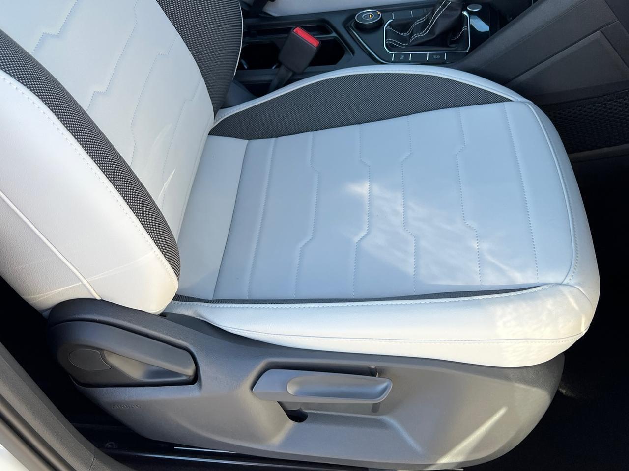 2025 Volkswagen Taos 1.5T SE Hagerstown MD