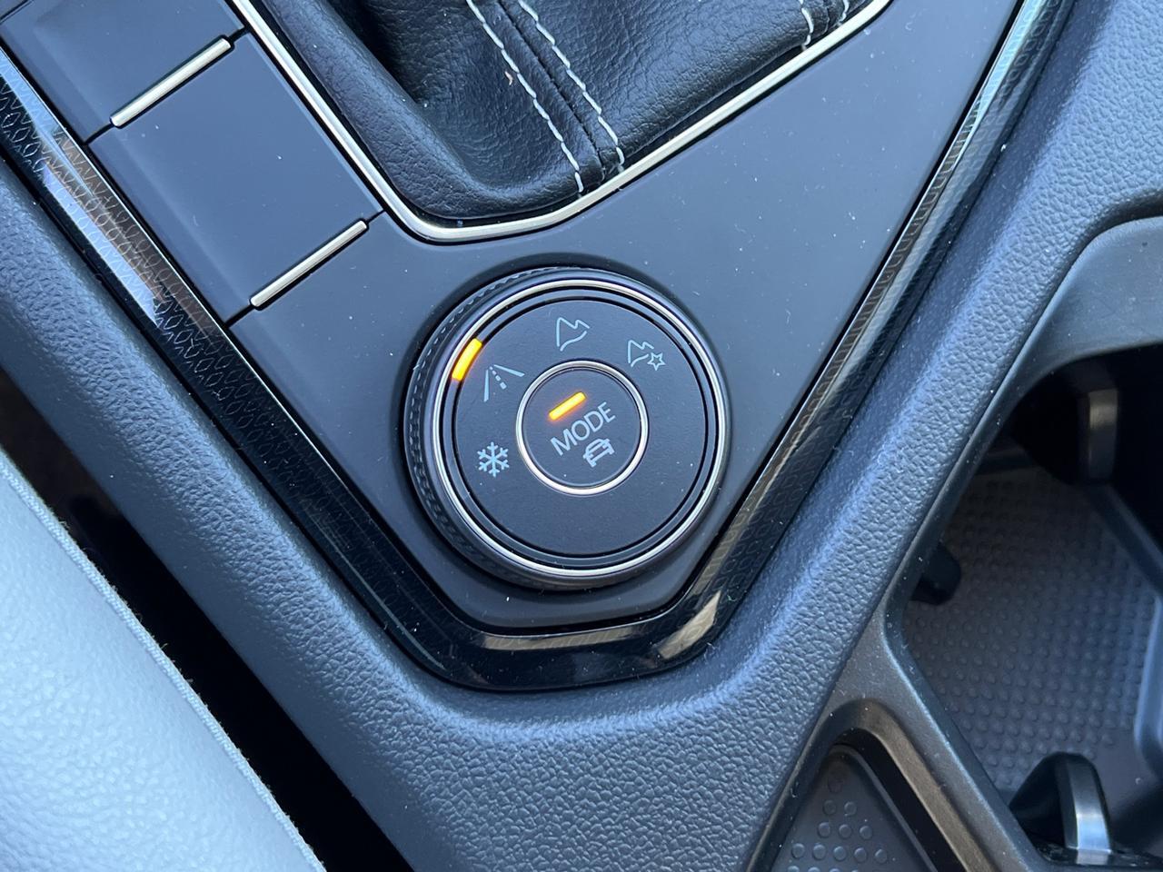 2025 Volkswagen Taos 1.5T SE Hagerstown MD