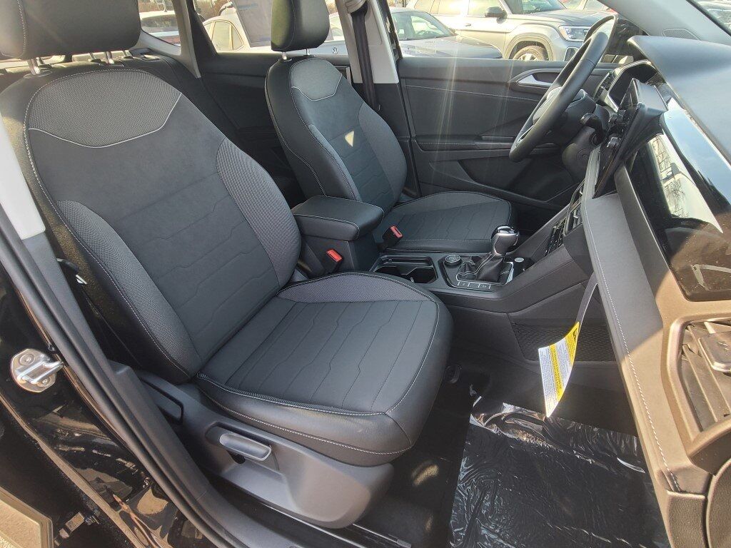 2025 Volkswagen Taos 1.5T SE Springfield VA