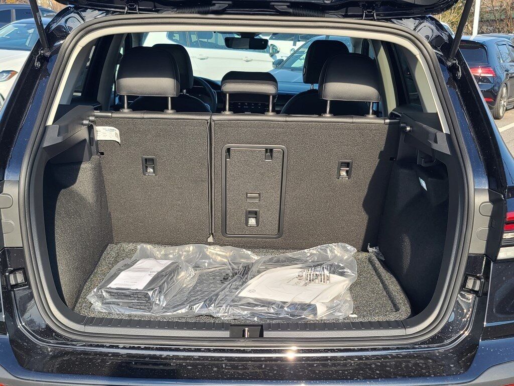 2025 Volkswagen Taos 1.5T SE Springfield VA