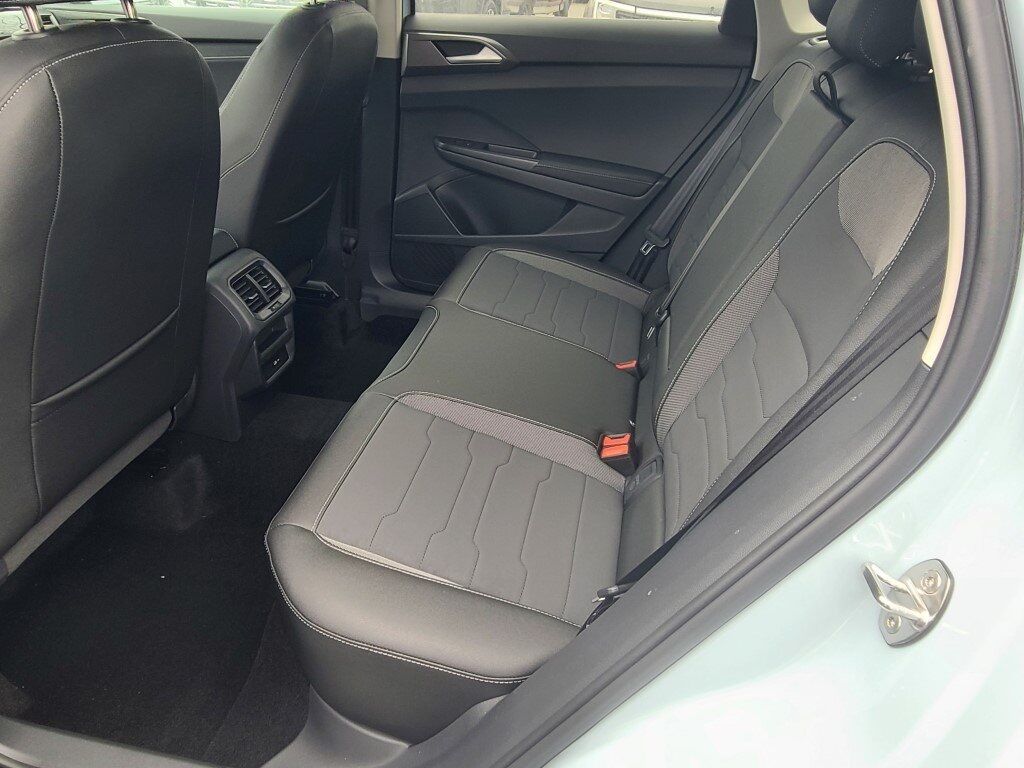2025 Volkswagen Taos 1.5T SE Springfield VA