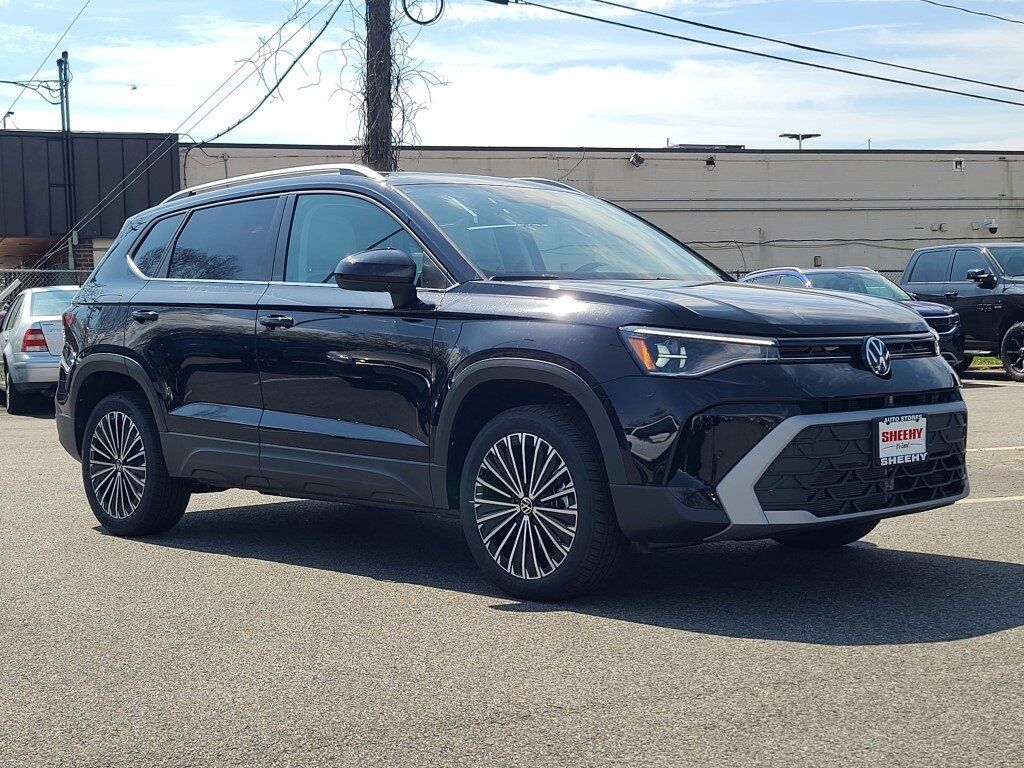 2025 Volkswagen Taos 1.5T SE