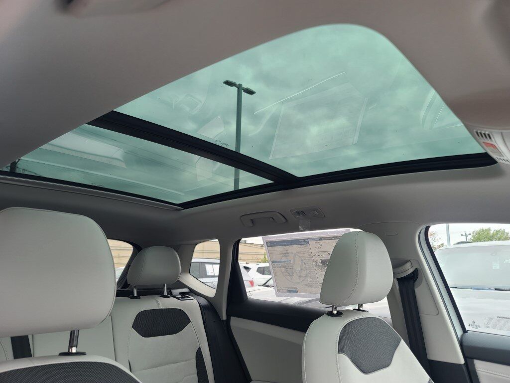 2025 Volkswagen Taos 1.5T SE Springfield VA