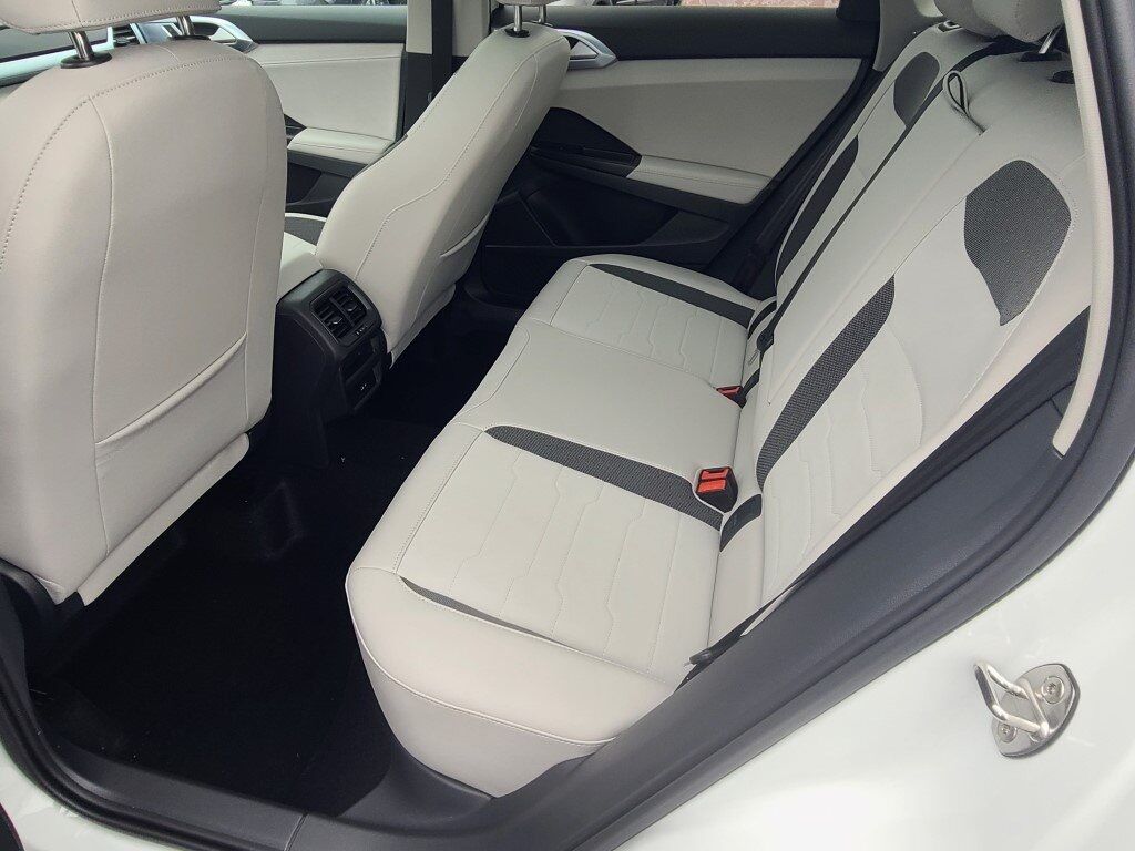 2025 Volkswagen Taos 1.5T SE Springfield VA