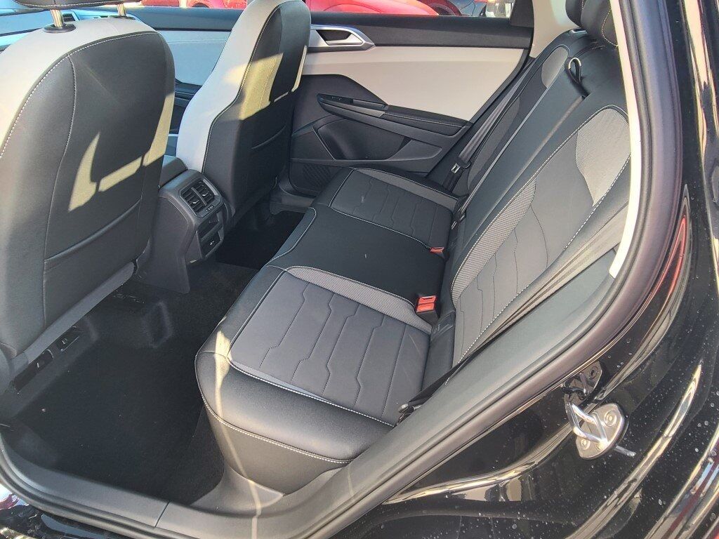 2025 Volkswagen Taos 1.5T SE Springfield VA