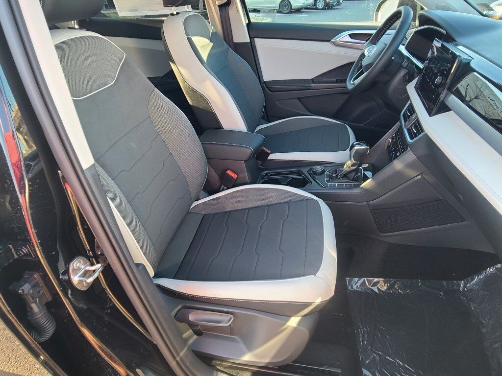 2025 Volkswagen Taos 1.5T SE Springfield VA