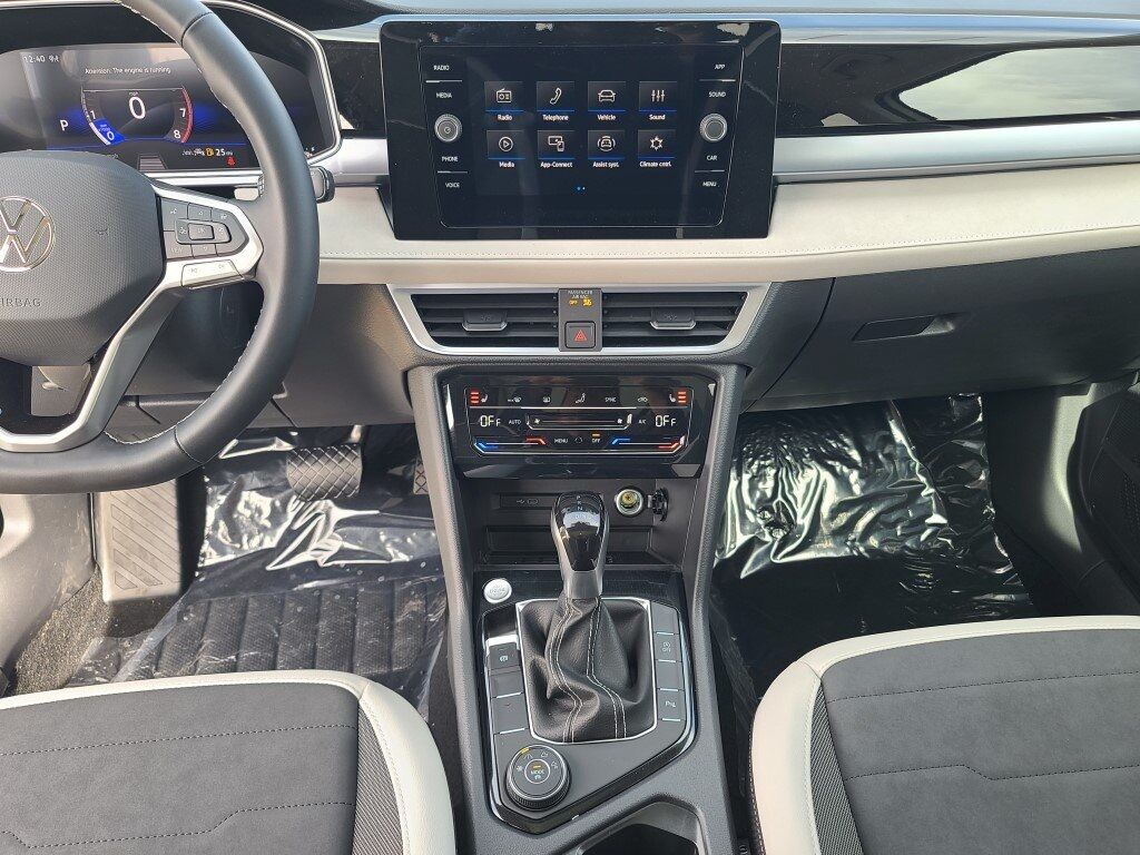 2025 Volkswagen Taos 1.5T SE Springfield VA