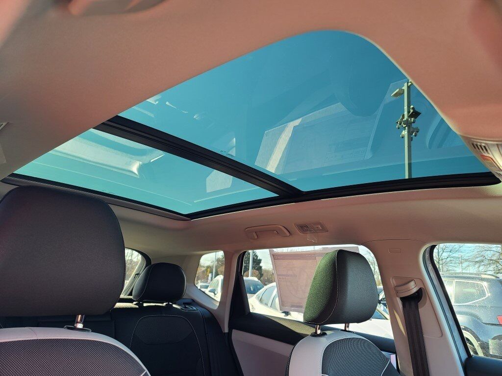 2025 Volkswagen Taos 1.5T SE Springfield VA