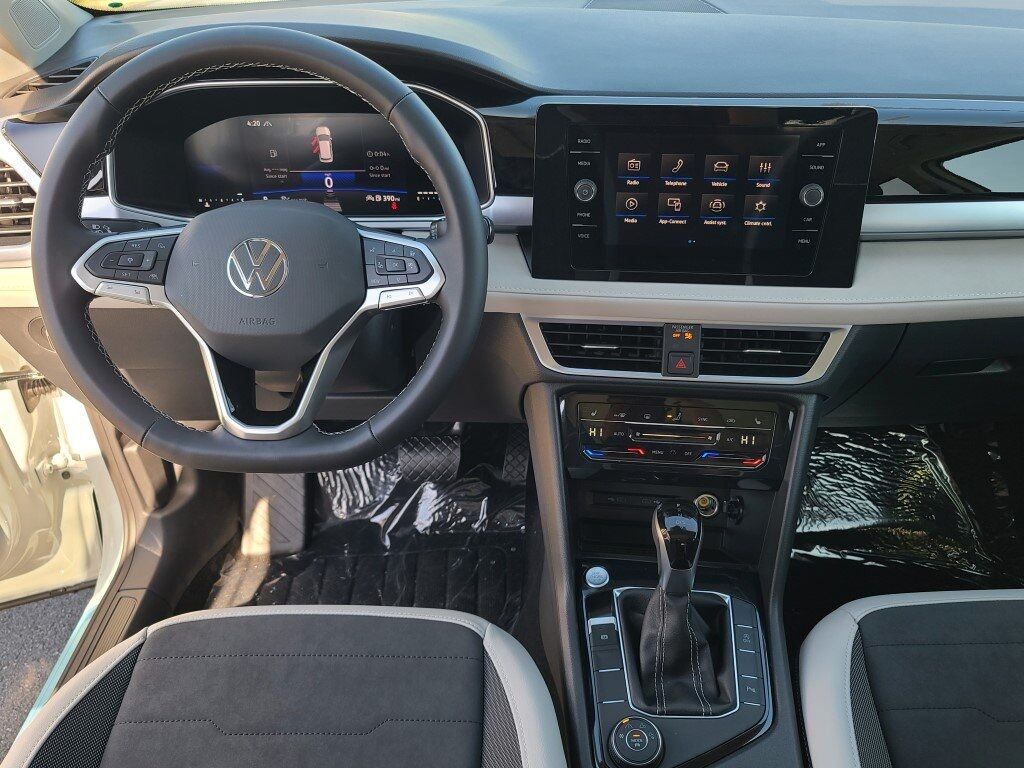 2025 Volkswagen Taos 1.5T SE Springfield VA