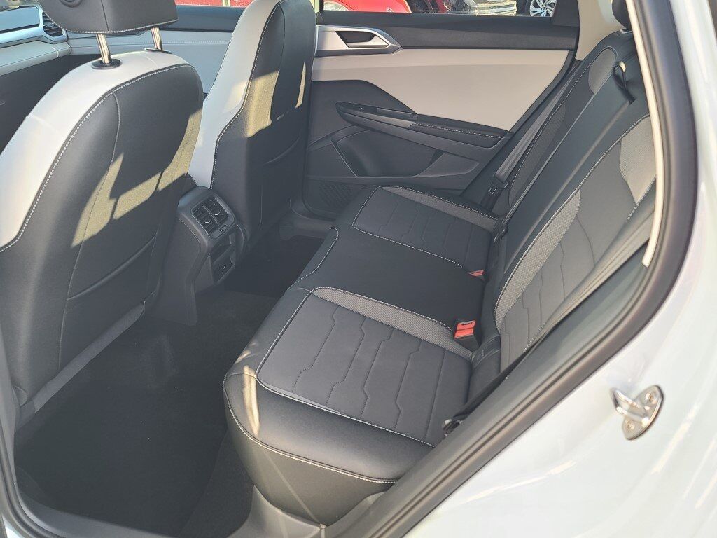 2025 Volkswagen Taos 1.5T SE Springfield VA