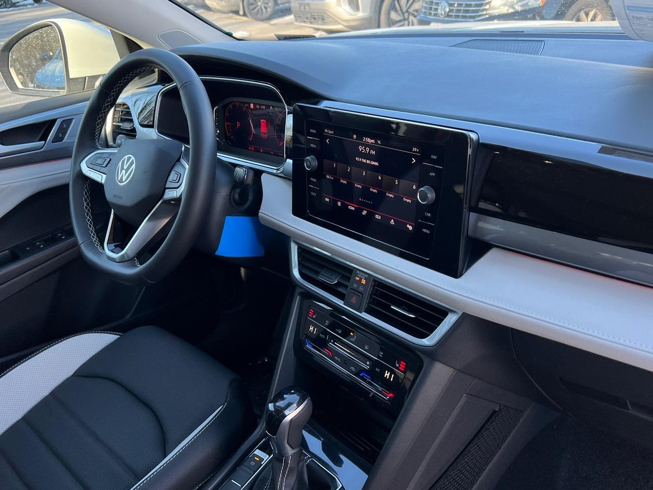 2025 Volkswagen Taos 1.5T SEL Hagerstown MD