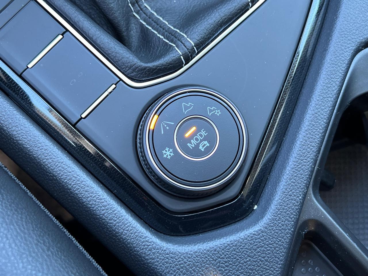 2025 Volkswagen Taos 1.5T SEL Hagerstown MD