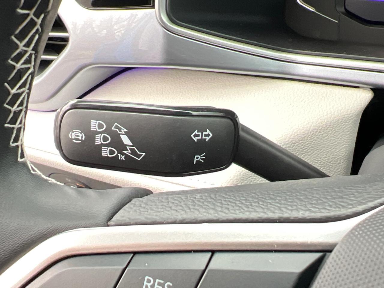 2025 Volkswagen Taos 1.5T SEL Hagerstown MD