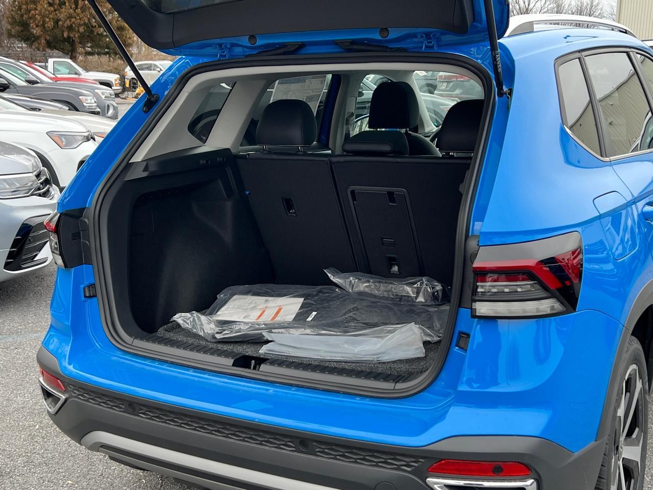 2025 Volkswagen Taos 1.5T SEL Hagerstown MD