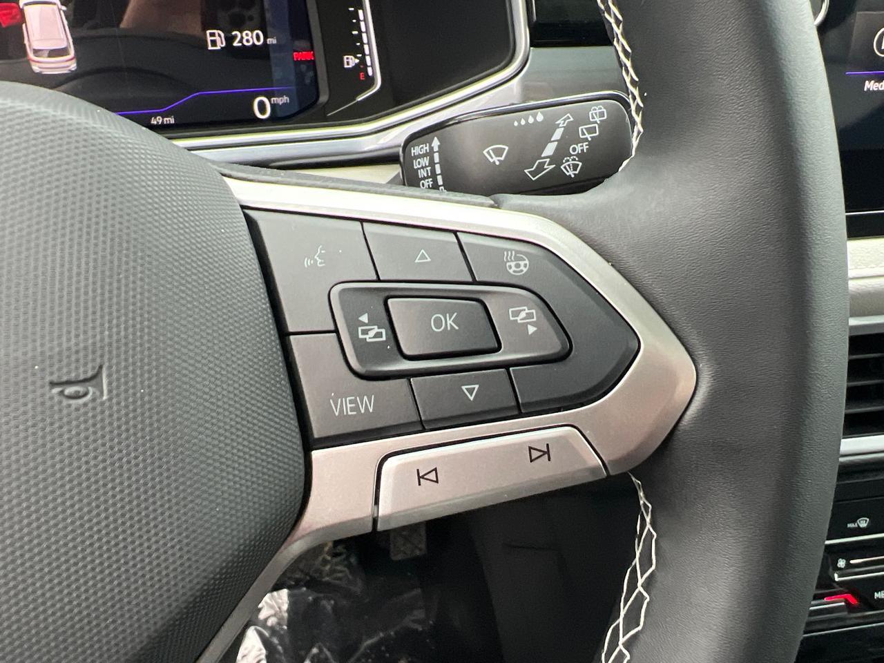 2025 Volkswagen Taos 1.5T SEL Hagerstown MD