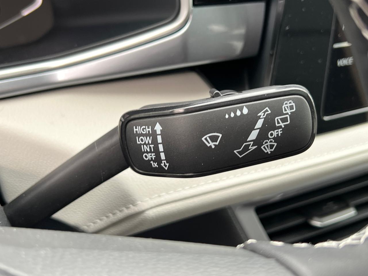 2025 Volkswagen Taos 1.5T SEL Hagerstown MD