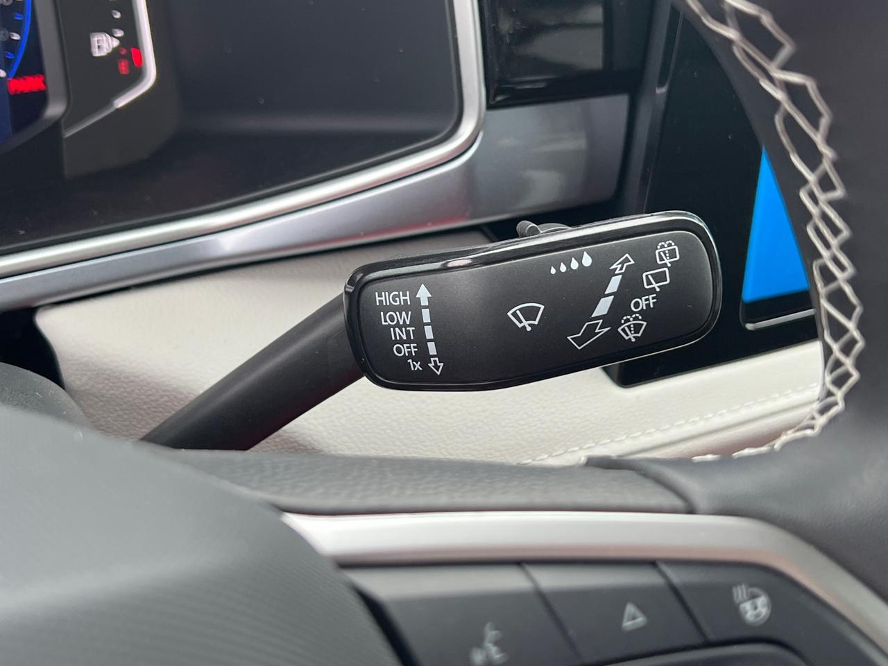 2025 Volkswagen Taos 1.5T SEL Hagerstown MD