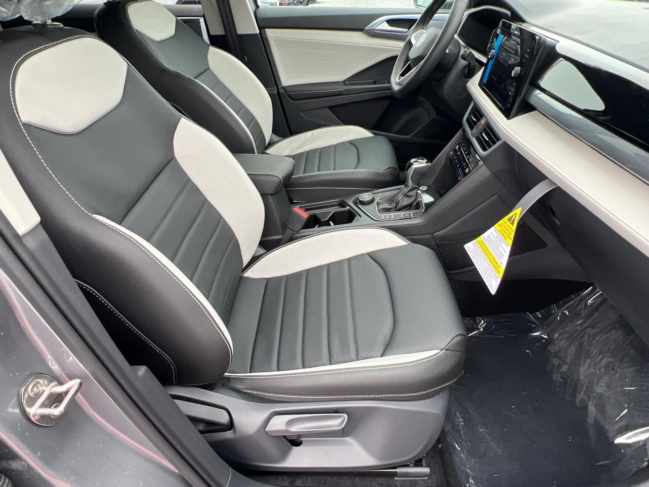 2025 Volkswagen Taos 1.5T SEL Hagerstown MD