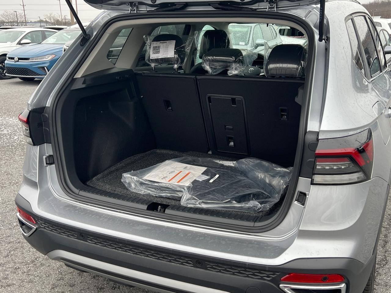 2025 Volkswagen Taos 1.5T SEL Hagerstown MD