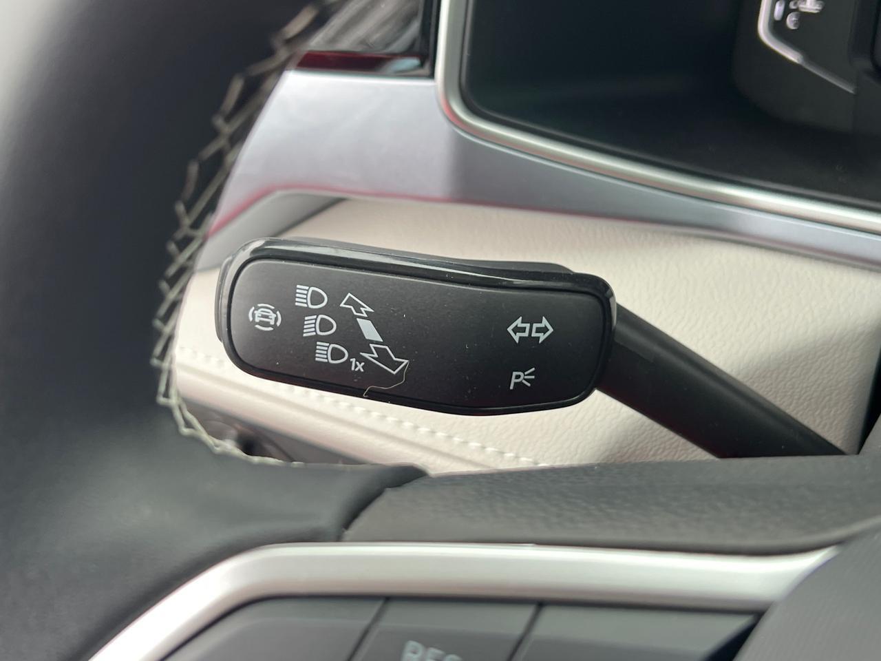 2025 Volkswagen Taos 1.5T SEL Hagerstown MD