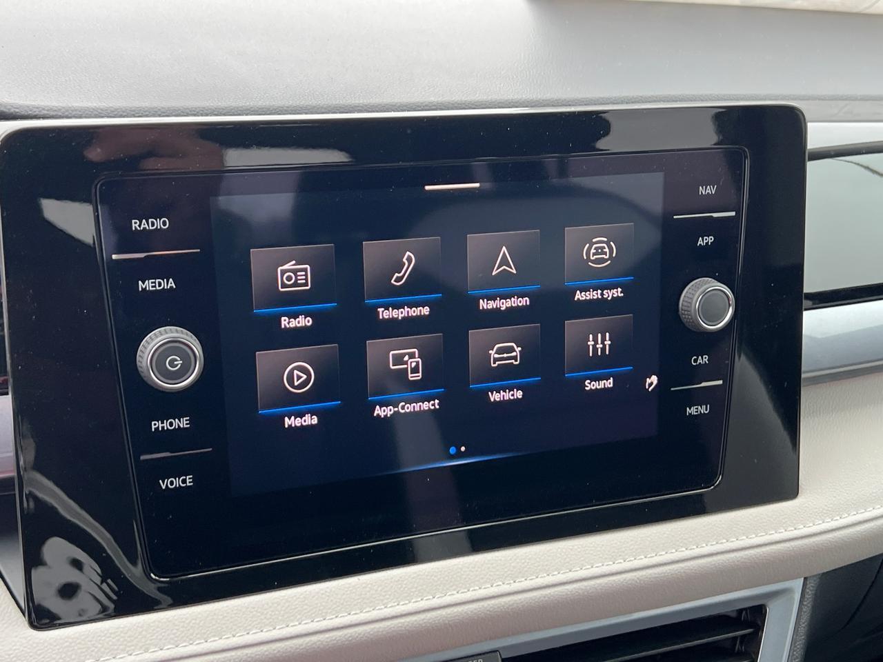 2025 Volkswagen Taos 1.5T SEL Hagerstown MD