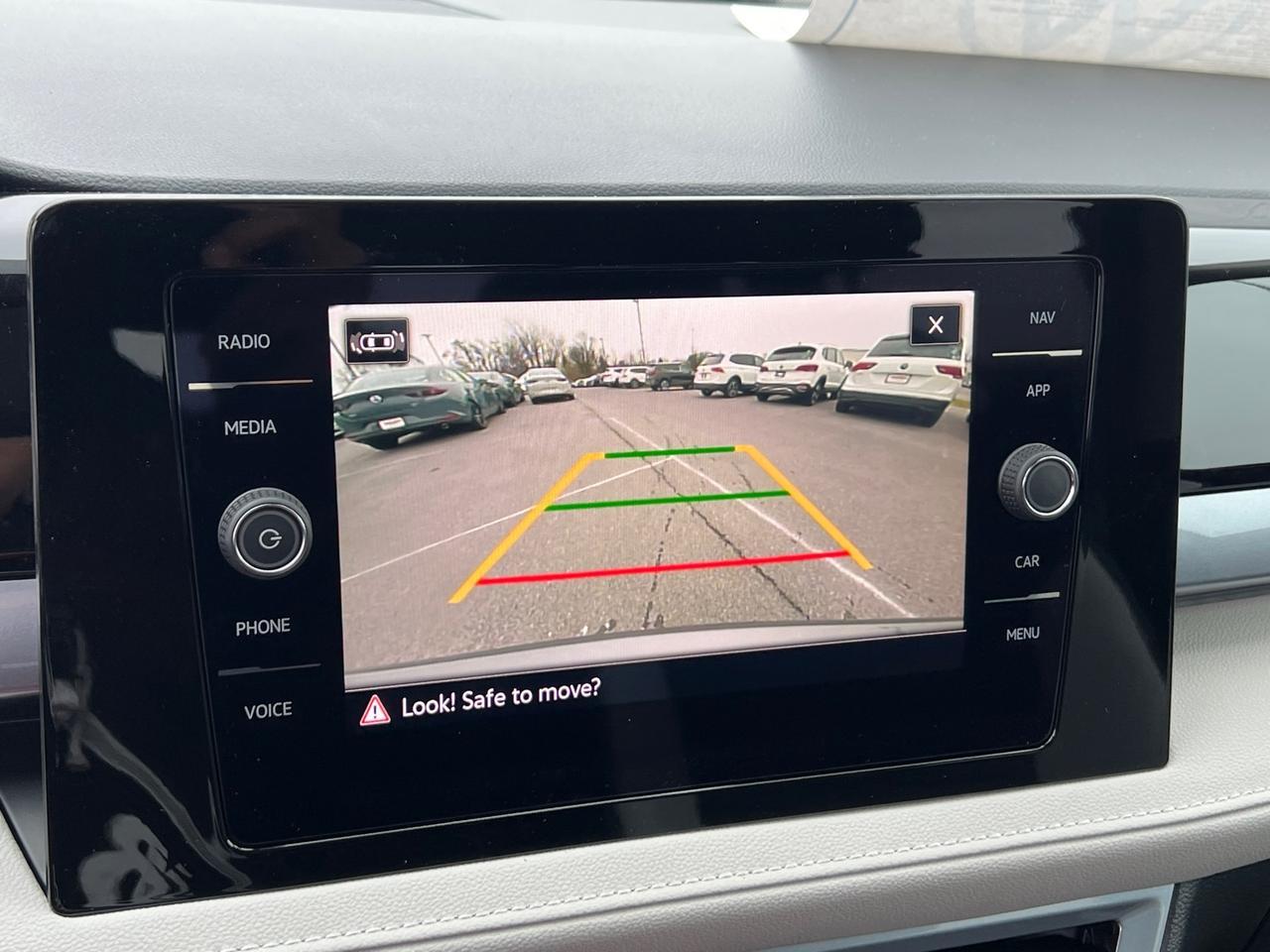 2025 Volkswagen Taos 1.5T SEL Hagerstown MD