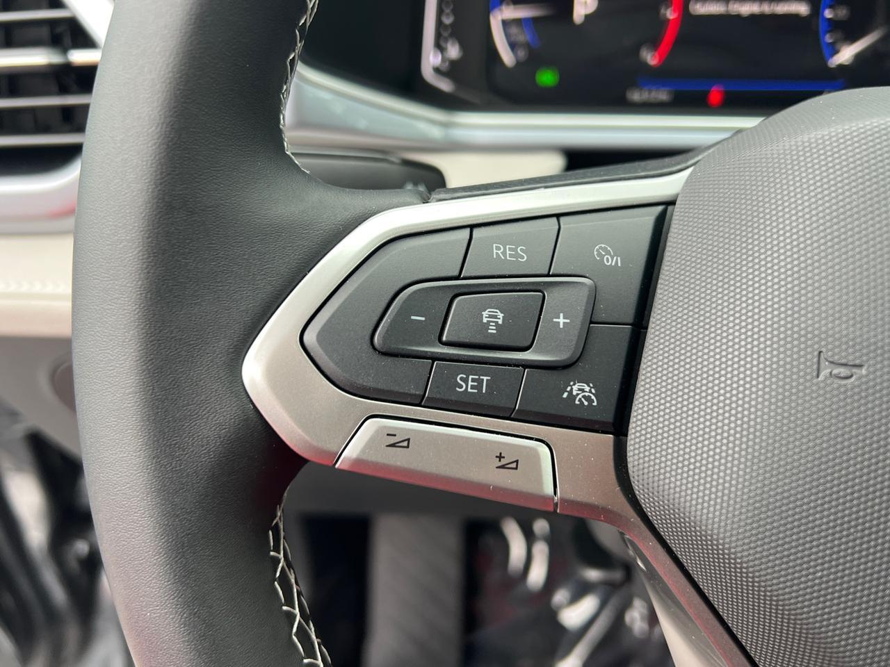 2025 Volkswagen Taos 1.5T SEL Hagerstown MD