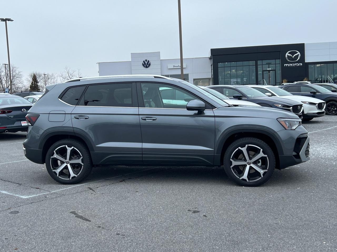 2025 Volkswagen Taos 1.5T SEL Hagerstown MD