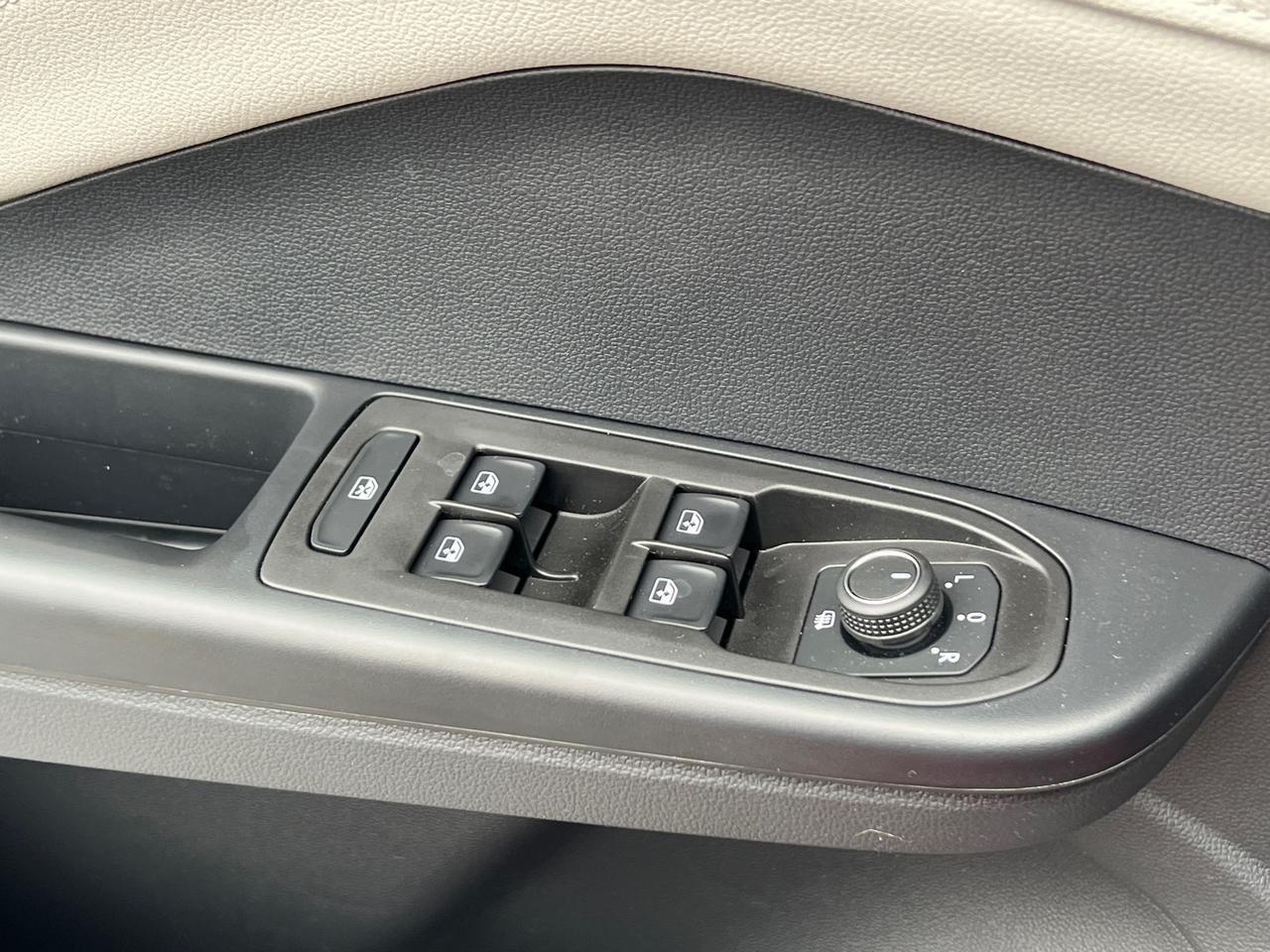 2025 Volkswagen Taos 1.5T SEL Hagerstown MD